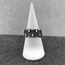 Load image into Gallery viewer, Dragon's Claw Design Oxidized Sterling Silver Band Ring