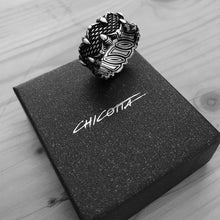 Load image into Gallery viewer, Dragon's Claw Design Oxidized Sterling Silver Band Ring