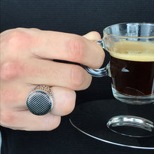 Görseli Galeri görüntüleyiciye yükleyin, Spider Eye Shaped Fine Sterling Silver Ring for Men