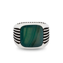 Görseli Galeri görüntüleyiciye yükleyin, Sterling Silver Ring with Large Rounded-square Water Green Agate