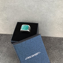 Görseli Galeri görüntüleyiciye yükleyin, Sterling Silver Ring with Large Rounded-square Water Green Agate