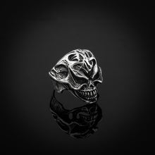 Görseli Galeri görüntüleyiciye yükleyin, Grinning Skull Design Sterling Silver Biker&#39;s Ring