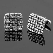 Görseli Galeri görüntüleyiciye yükleyin, Large Knit Design Square Shape Sterling Silver Cufflink